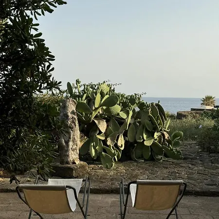 Dammuso Tuffo Nel Mare