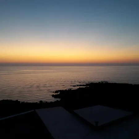Dammuso Tuffo Nel Mare San Michele (Pantelleria)
